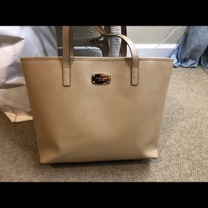 MK tote